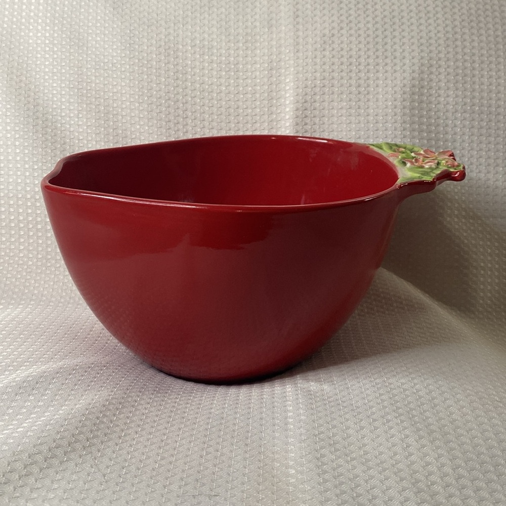 Temptations Stoneware 2 QT Figural Fruit Strawberry Bowl - Picture 3 of 4